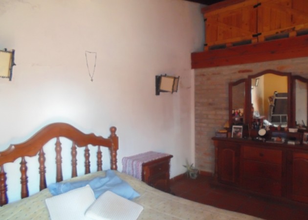 Almaraz 8671, Quintas de Arguello