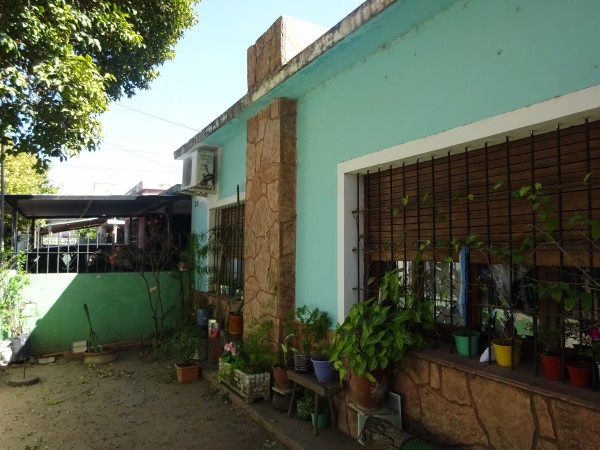 B° Mafekin, linda zona a cuadras de AV.DON BOSCO, APTA CREDITO.- 