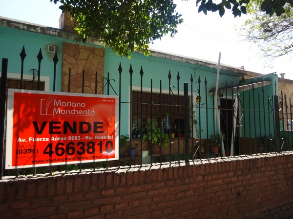 B° Mafekin, linda zona a cuadras de AV.DON BOSCO, APTA CREDITO.- 