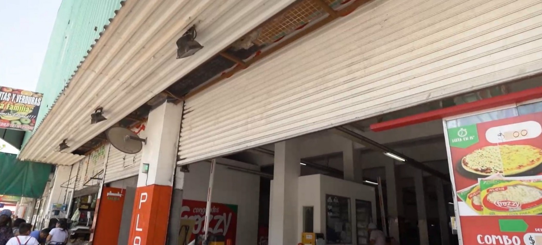 CENTRO, IMPORTANTE PROPIEDAD, FRENTE AL MERCADO NORTE.- 