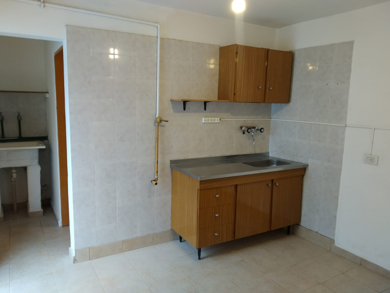 LOS PLATANOS, DEPARTAMENTO EXTERNO, IMPECABLE.-