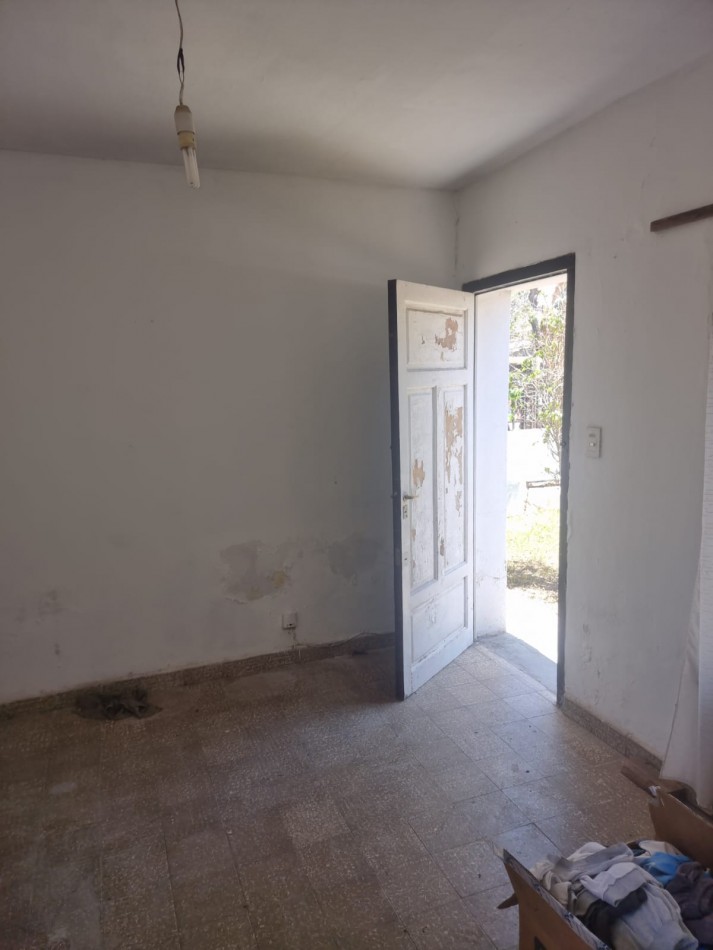 Se Vende Casa para Reciclar en Barrio Los Naranjos, OPORTUNIDAD PARA INVERSION!! " SEÑADA" 