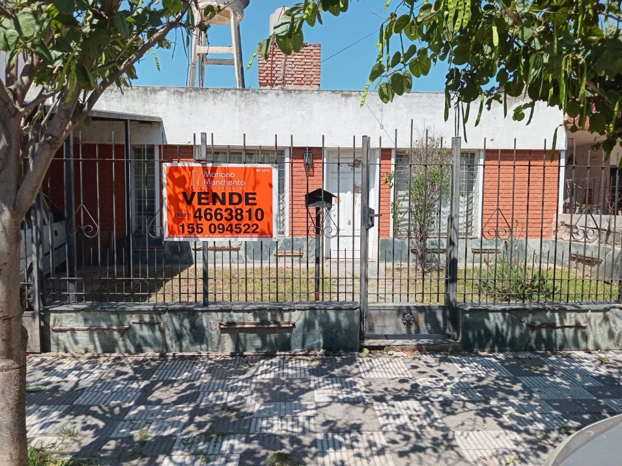 Se Vende Casa para Reciclar en Barrio Los Naranjos, OPORTUNIDAD PARA INVERSION!! " SEÑADA" 