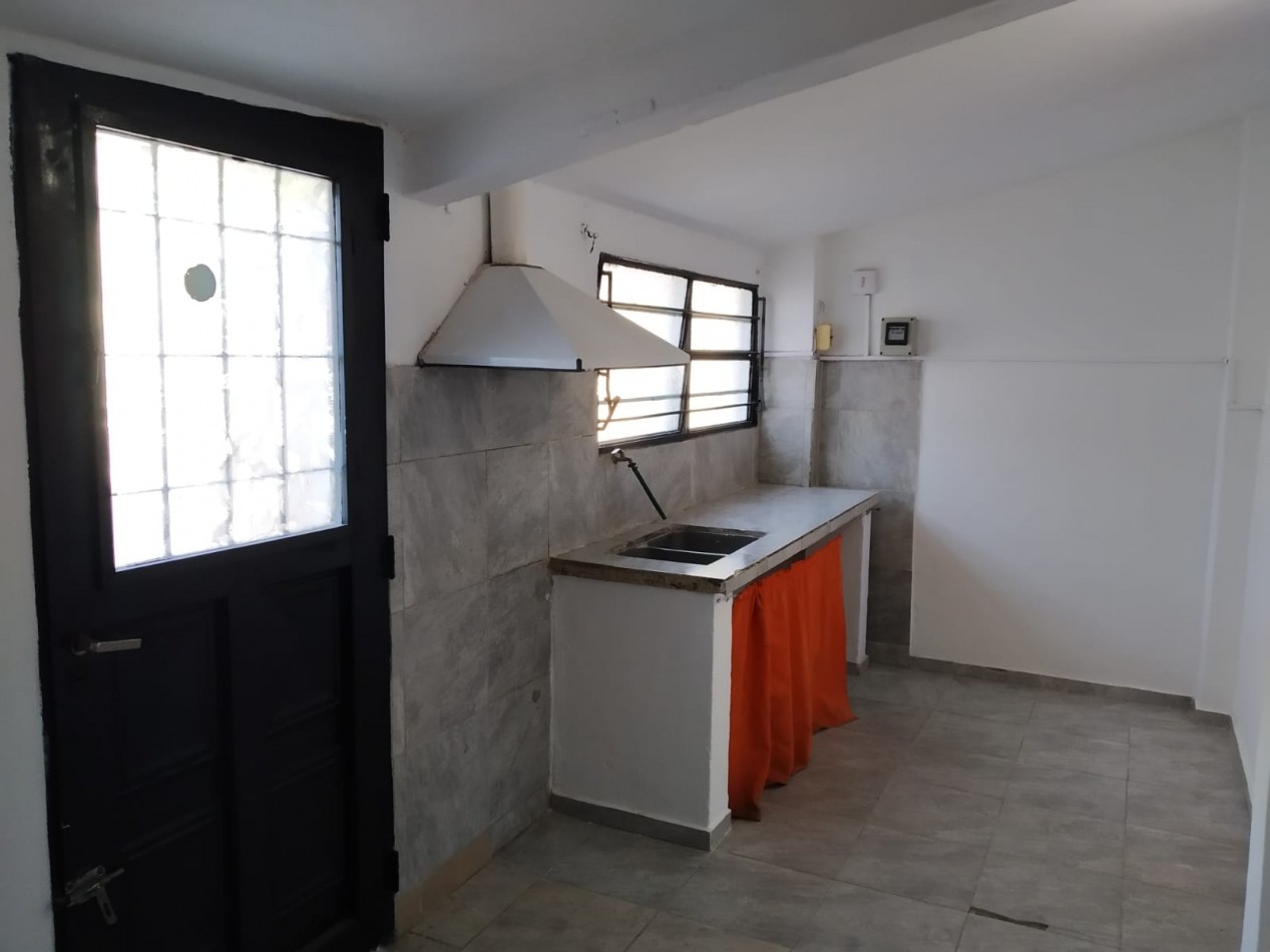 Villa Adela, Excelente propiedad ( Ideal para renta) 
