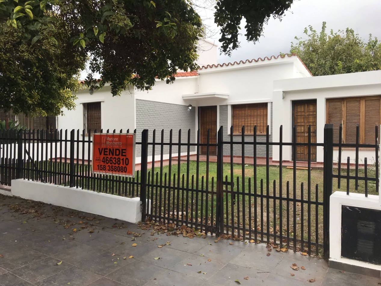 Los naranjos, Hermosa zona, sobre calle principal del barrio.-  APTA CREDITO BANCOR! 