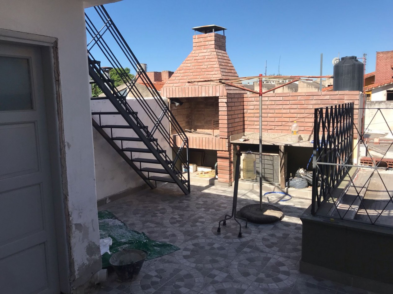 ALTO ALBERDI MEJOR ZONA, PLANTA ALTA.- 