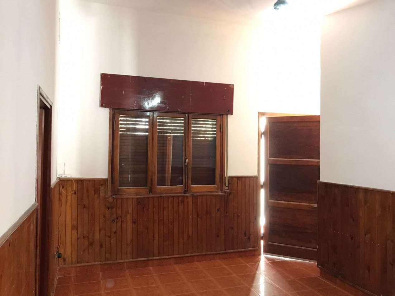 Los naranjos, Hermosa zona, sobre calle principal del barrio.-  APTA CREDITO BANCOR! 