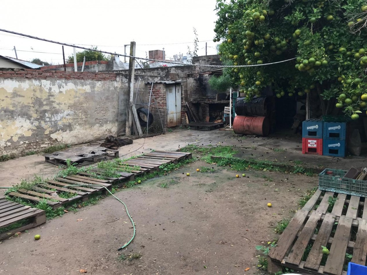 B° Mafekin, linda zona a cuadras de AV.DON BOSCO, APTA CREDITO.- 