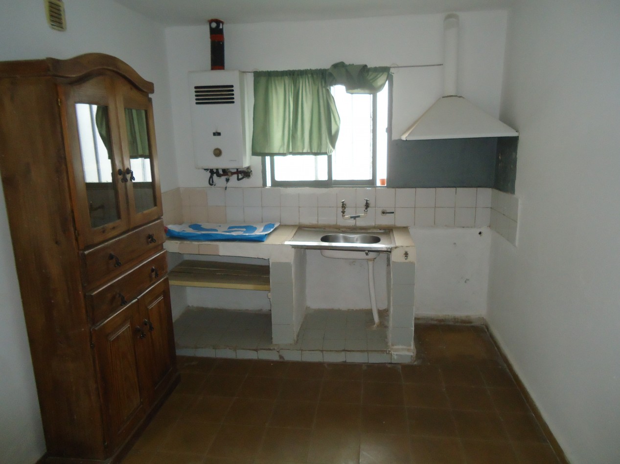 VILLA ADELA, PROPIEDAD IDEAL PARA RENTA + TERRENO DE 400 METROS.- 