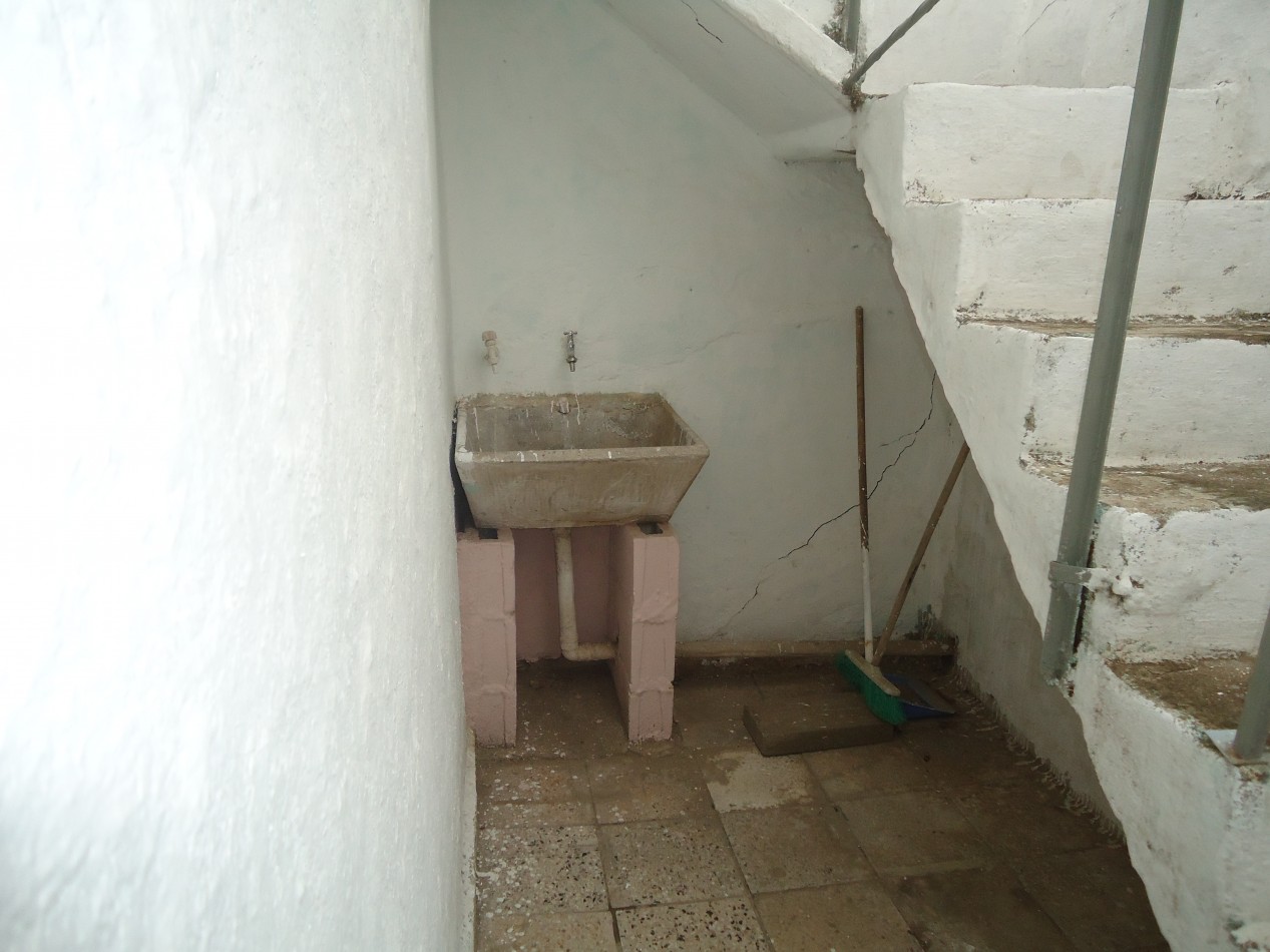 VILLA ADELA, PROPIEDAD IDEAL PARA RENTA + TERRENO DE 400 METROS.- 