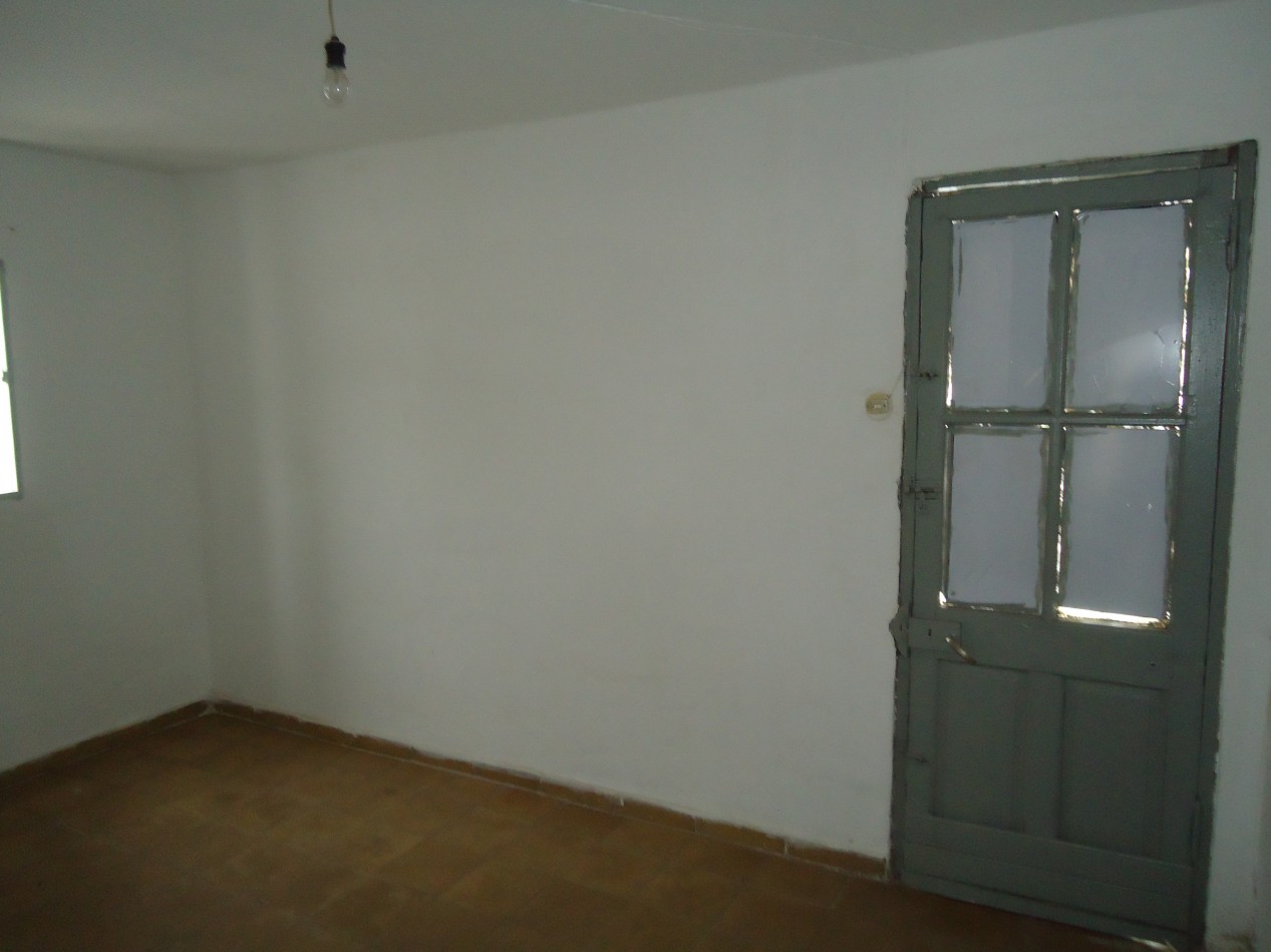 VILLA ADELA, PROPIEDAD IDEAL PARA RENTA + TERRENO DE 400 METROS.- 