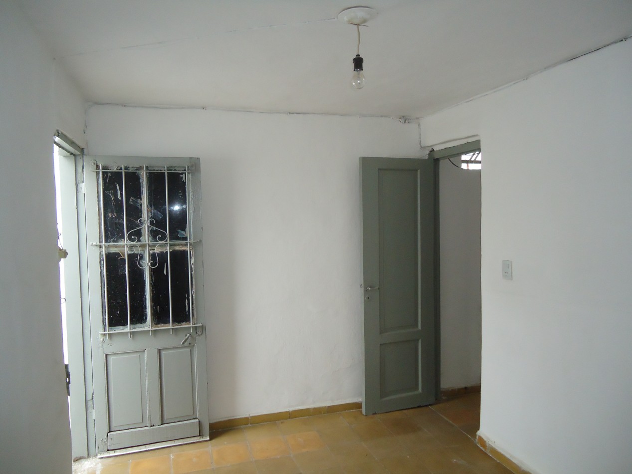 VILLA ADELA, PROPIEDAD IDEAL PARA RENTA + TERRENO DE 400 METROS.- 