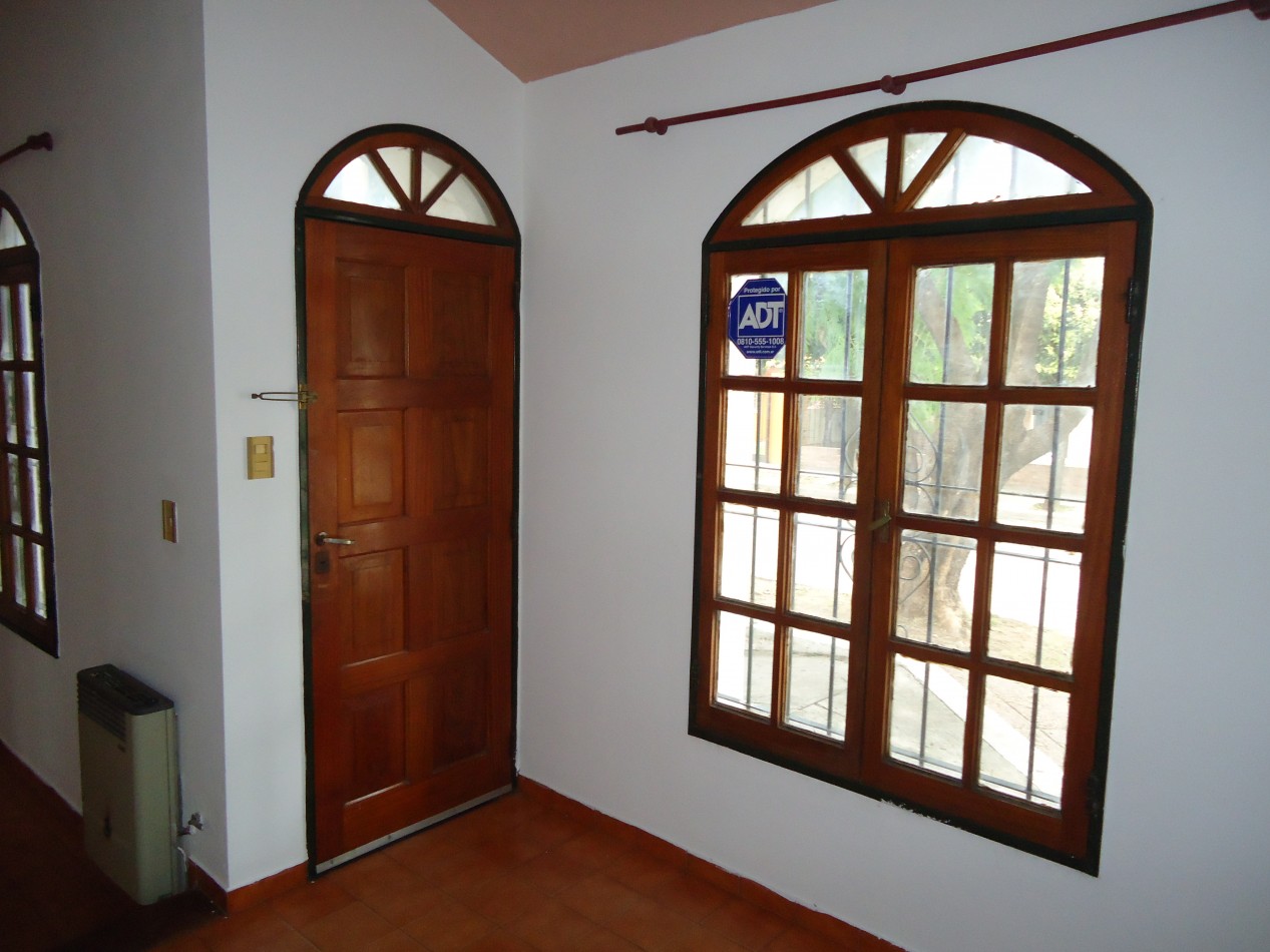 B° Mariano Balcarce, excelente zona.- Disponible JUNIO.- 
