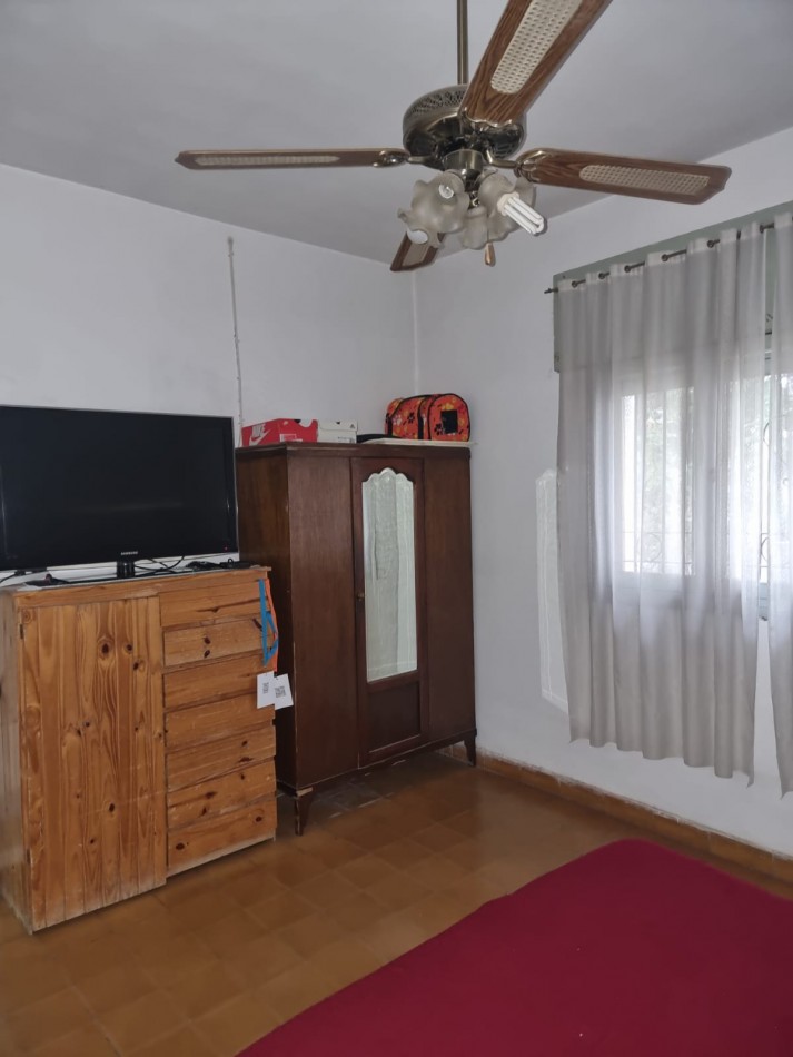 Venta de Casa Amplia de Dos Plantas en Los Naranjos