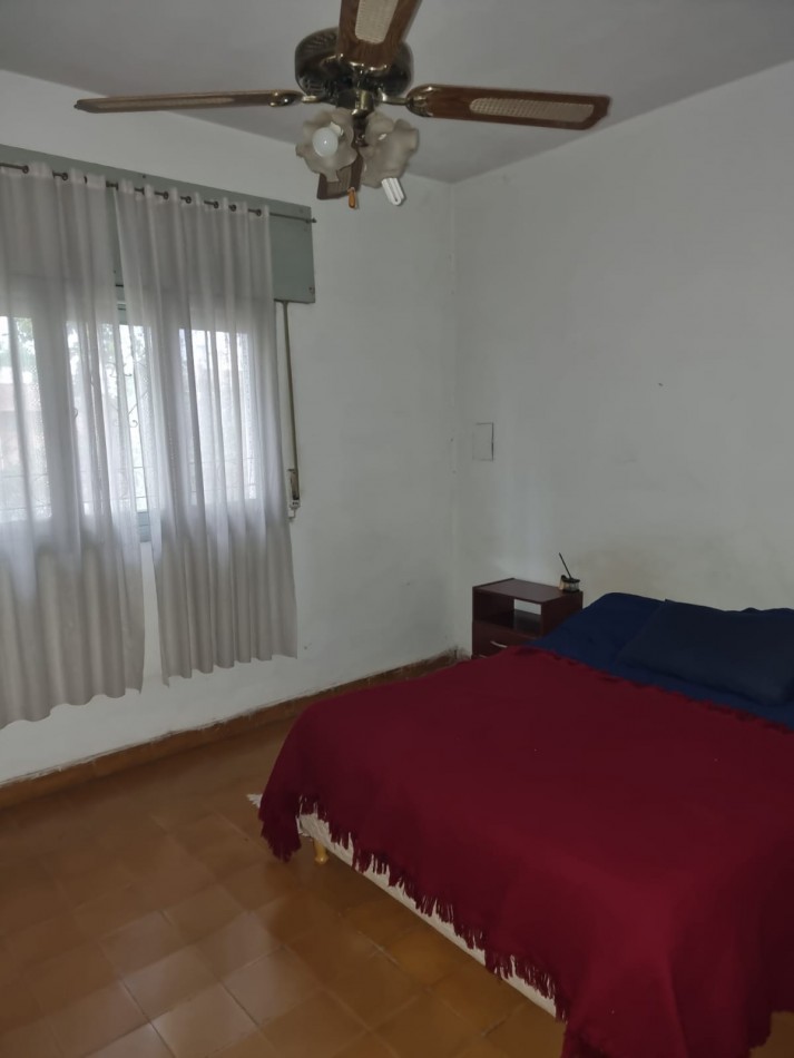 Venta de Casa Amplia de Dos Plantas en Los Naranjos