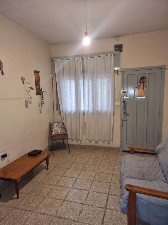 Venta de Casa Amplia de Dos Plantas en Los Naranjos