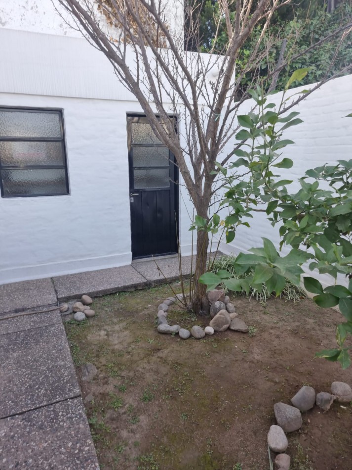 BARRIO AVENIDA, A METROS DE RUTA 20, HERMOSA CADA EN VENTA PARA VIVIR EN FAMILIA. " VENDIDA"