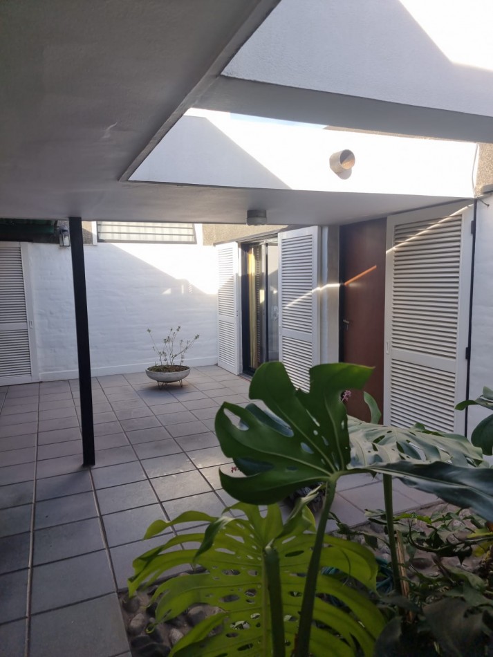 BARRIO AVENIDA, A METROS DE RUTA 20, HERMOSA CADA EN VENTA PARA VIVIR EN FAMILIA. " VENDIDA"
