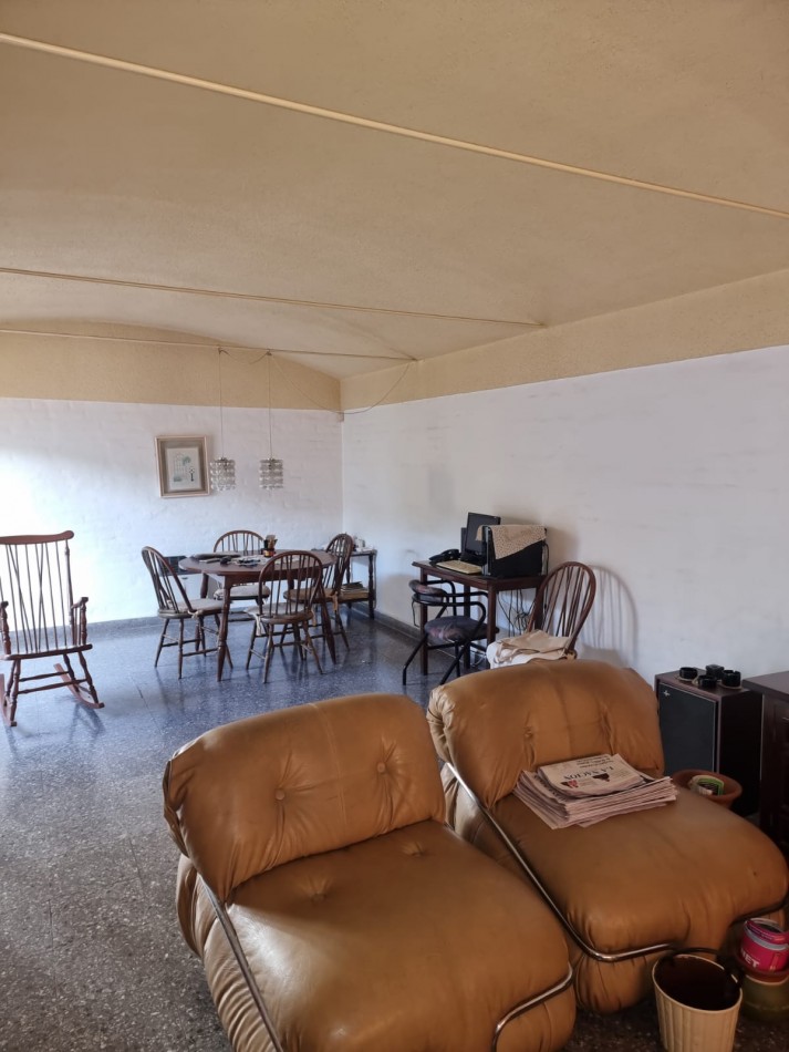 BARRIO AVENIDA, A METROS DE RUTA 20, HERMOSA CADA EN VENTA PARA VIVIR EN FAMILIA. " VENDIDA"
