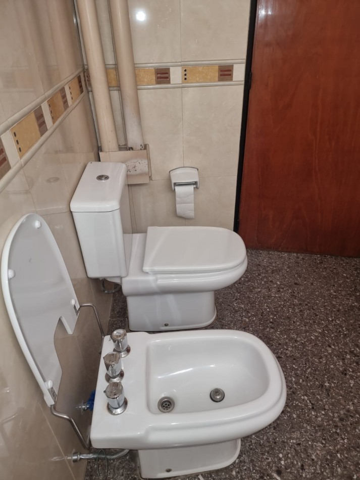 BARRIO AVENIDA, A METROS DE RUTA 20, HERMOSA CADA EN VENTA PARA VIVIR EN FAMILIA. " VENDIDA"