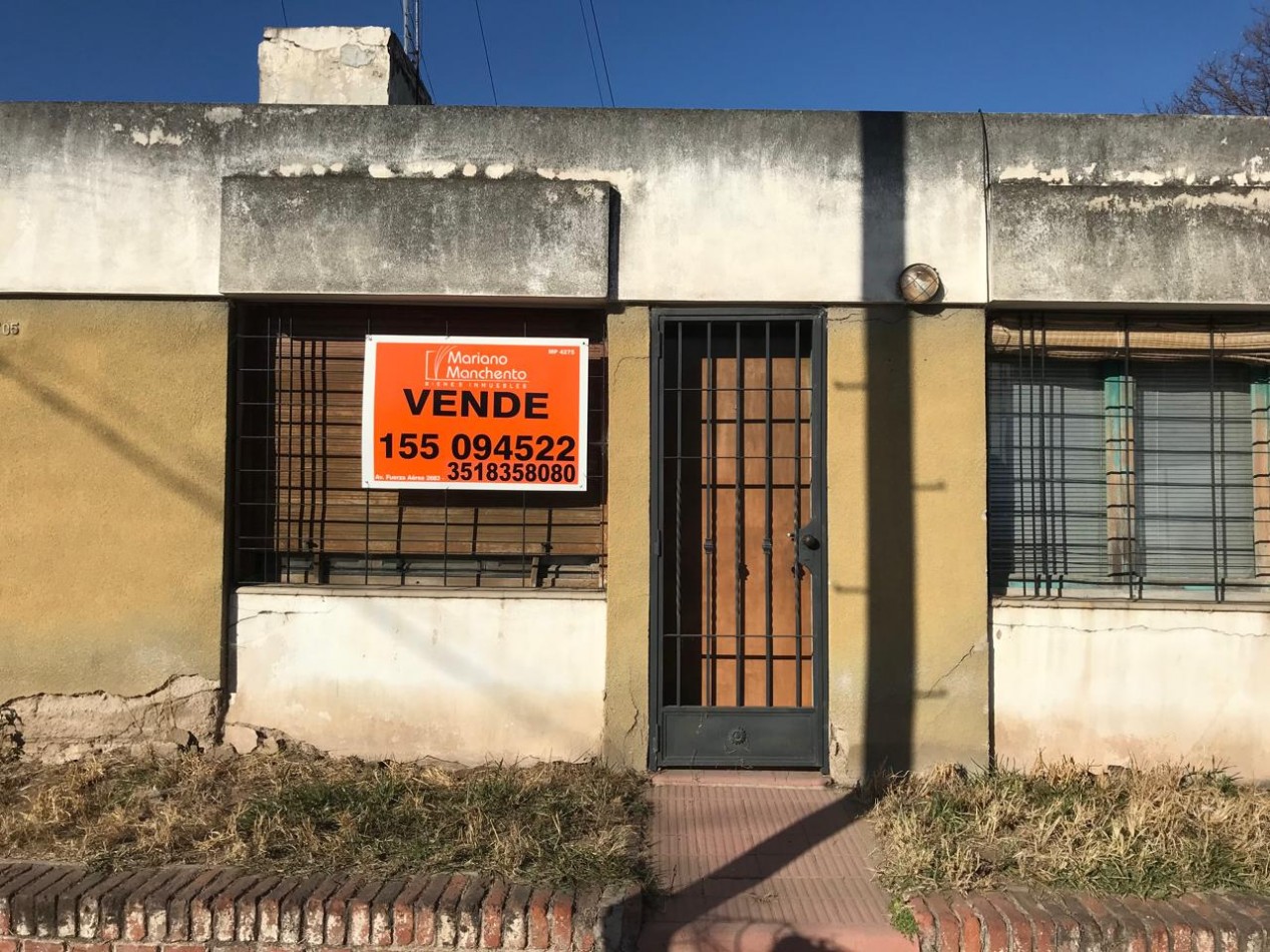 Barrio San Rafael | Oportunidad, Casa Esquina a Reciclar en Venta.- 