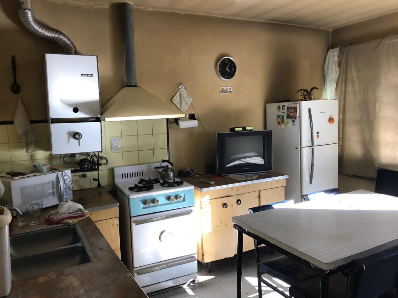 Barrio San Rafael | Oportunidad, Casa Esquina a Reciclar en Venta.- 
