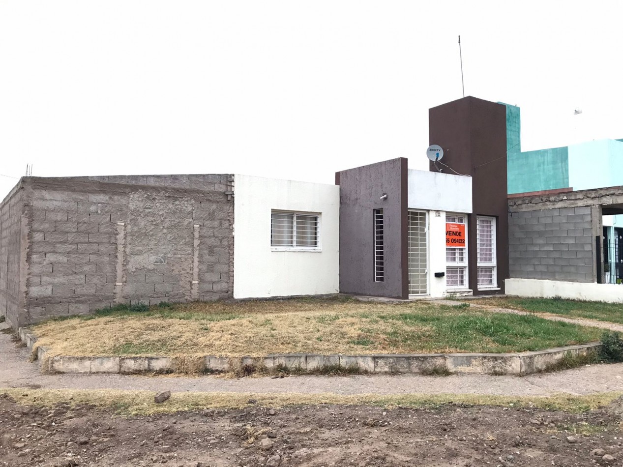 En Venta - Propiedad en BARRIO CARRARA DE HORIZONTE NORTE, a Precio de Oportunidad " VENDIDA" 