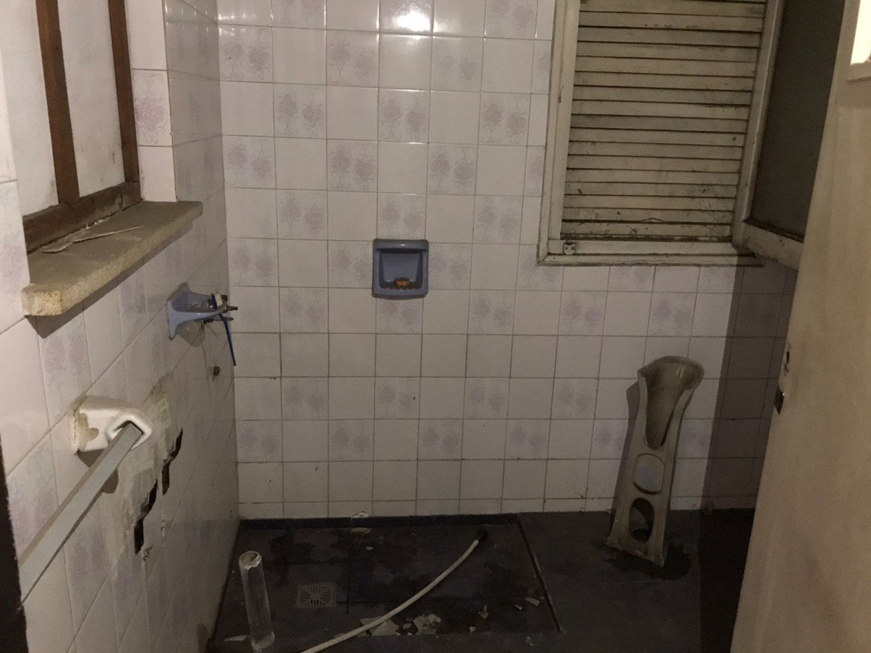 SOBRE RUTA 20( AVENIDA FUERZA AEREA AL 2400) ZONA 100% COMERCIAL Y BANCARIA.- 