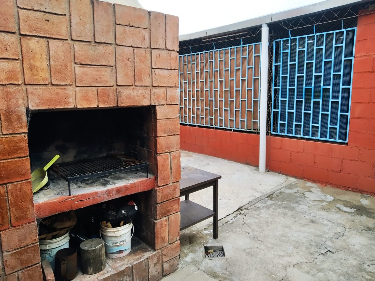 CASA TIPO DUPLEX  Bo PARQUE VELEZ SARFIELD, LINDA ZONA