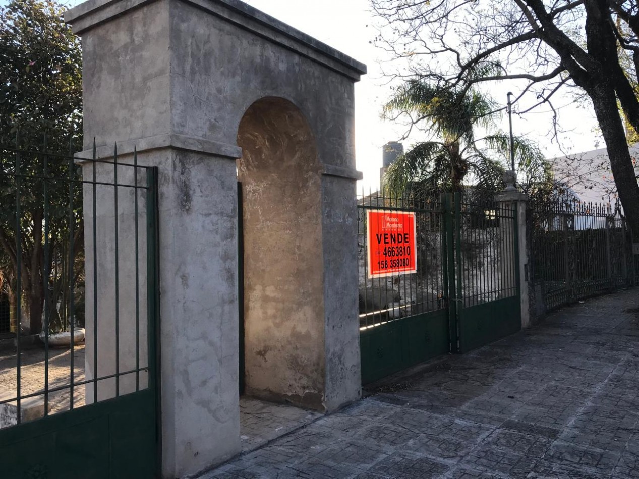 PARQUE CAPITAL, IMPORTANTE PROPIEDAD CON GRAN TERRENO, OPORTUNIDAD "NUEVO PRECIO CON REBAJA".- 