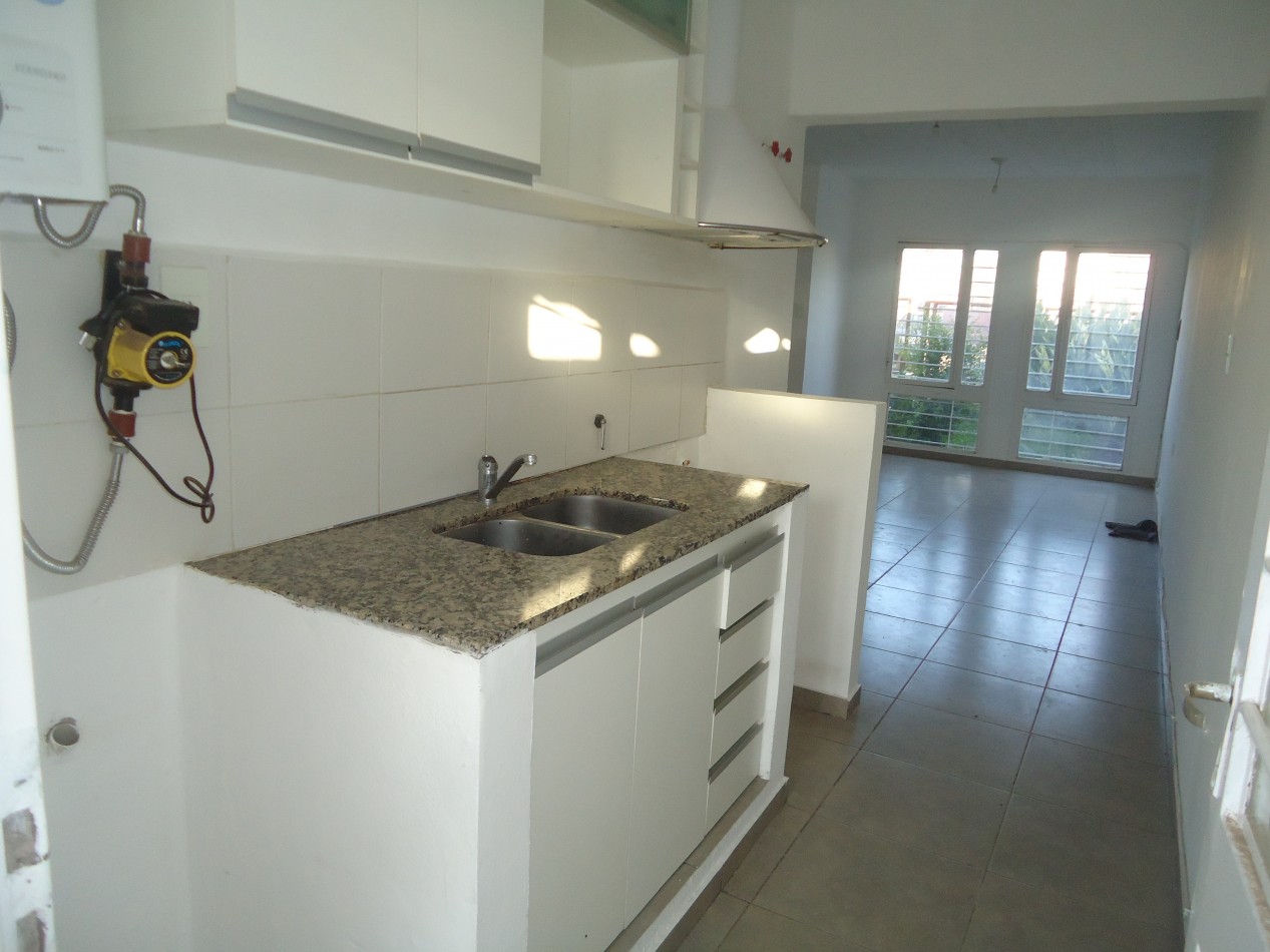 Bo Carrara de Horizonte Sur, impecable propiedad.- "  VENDIDA" 