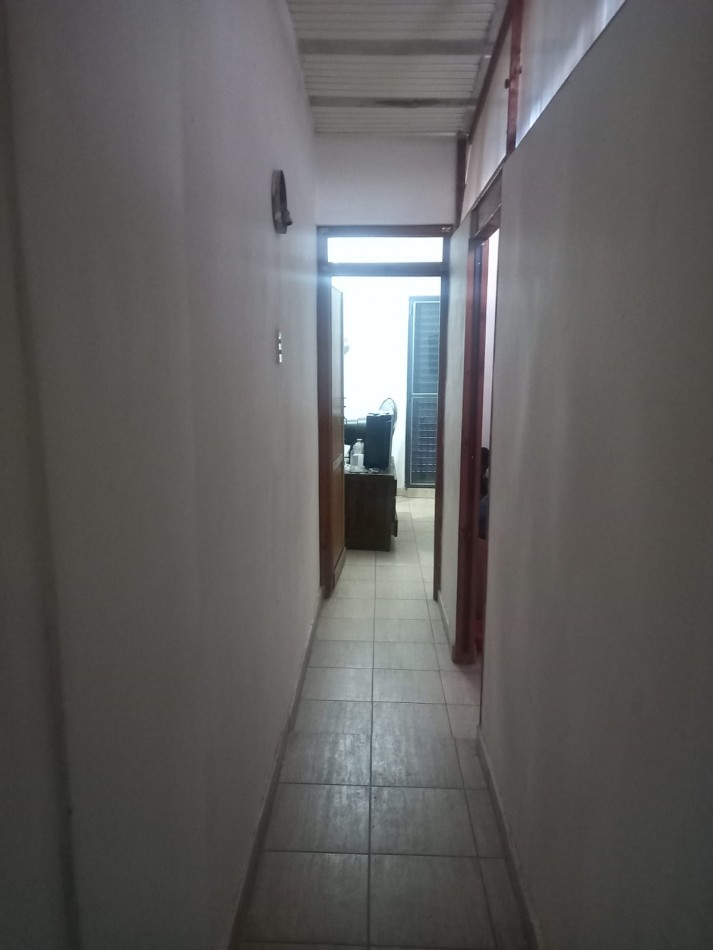 BARRIO SAN ROQUE, CASA A METROS DE RUTA 20 DE DOS PISOS. " VENDIDA" 