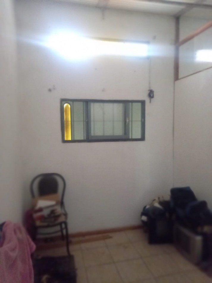 BARRIO SAN ROQUE, CASA A METROS DE RUTA 20 DE DOS PISOS. " VENDIDA" 
