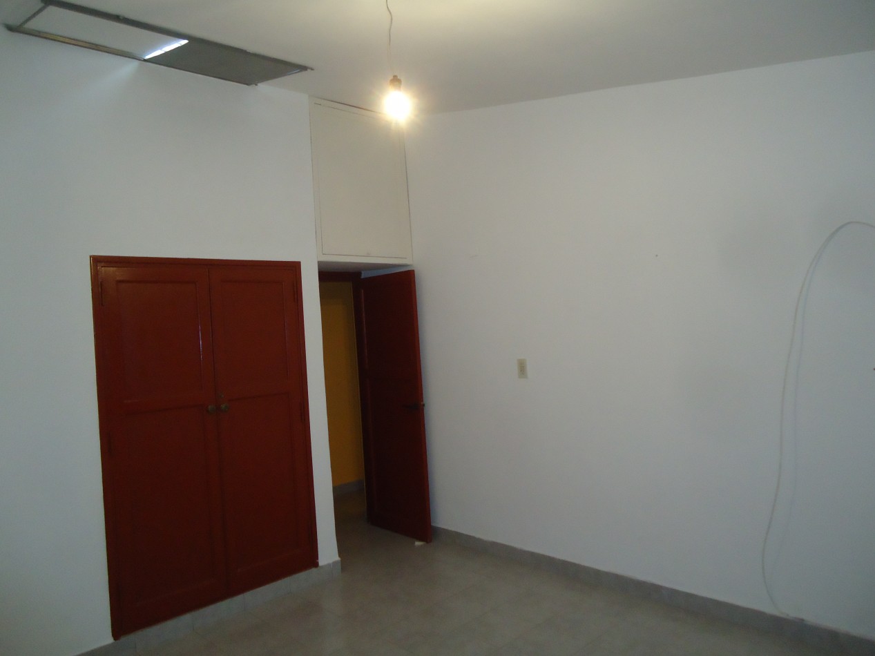 B° MATIENZO, IMPECABLE PROPIEDAD A METROS DE CALLE PRINCIPAL ( FLEMING) 