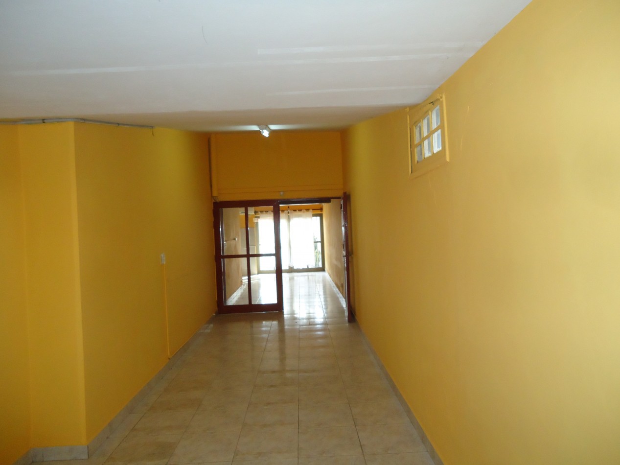 B° MATIENZO, IMPECABLE PROPIEDAD A METROS DE CALLE PRINCIPAL ( FLEMING) 