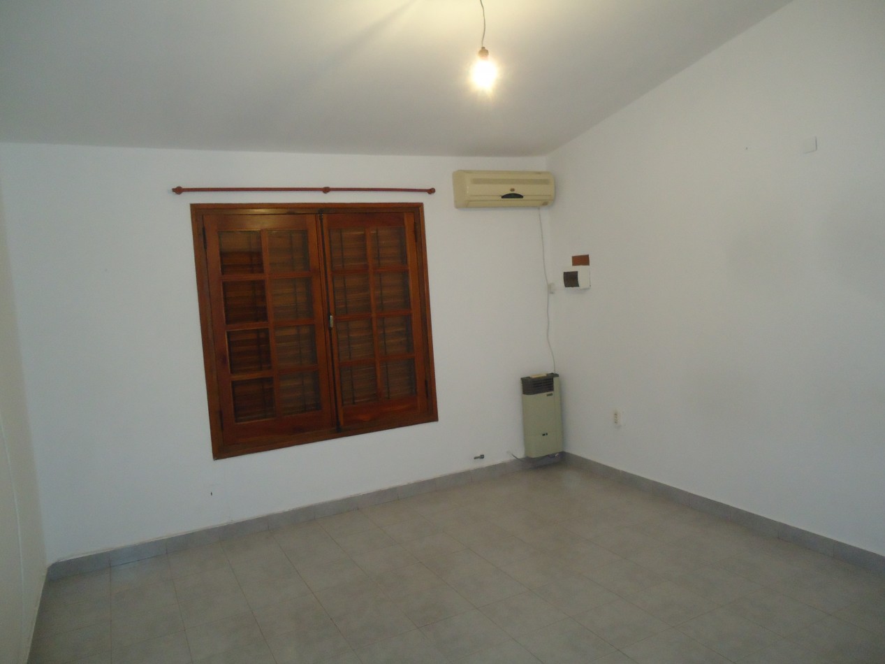 B° MATIENZO, IMPECABLE PROPIEDAD A METROS DE CALLE PRINCIPAL ( FLEMING) 