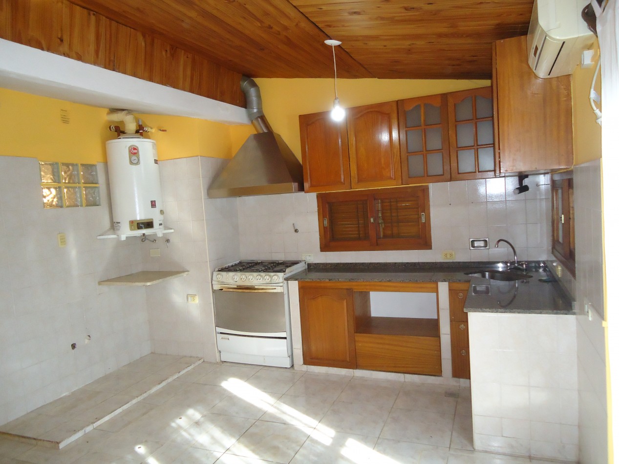 B° MATIENZO, IMPECABLE PROPIEDAD A METROS DE CALLE PRINCIPAL ( FLEMING) 
