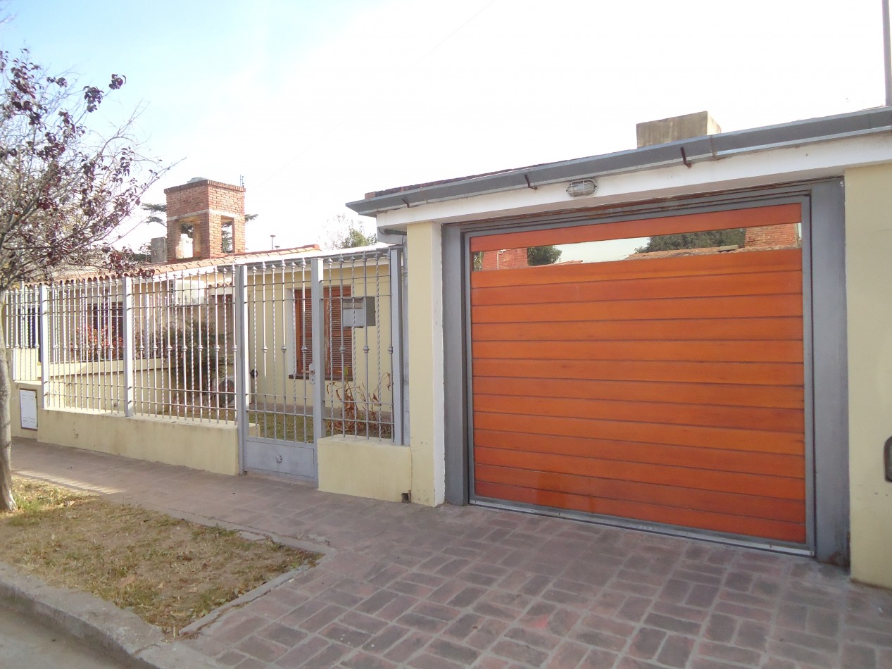 B° MATIENZO, IMPECABLE PROPIEDAD A METROS DE CALLE PRINCIPAL ( FLEMING) 
