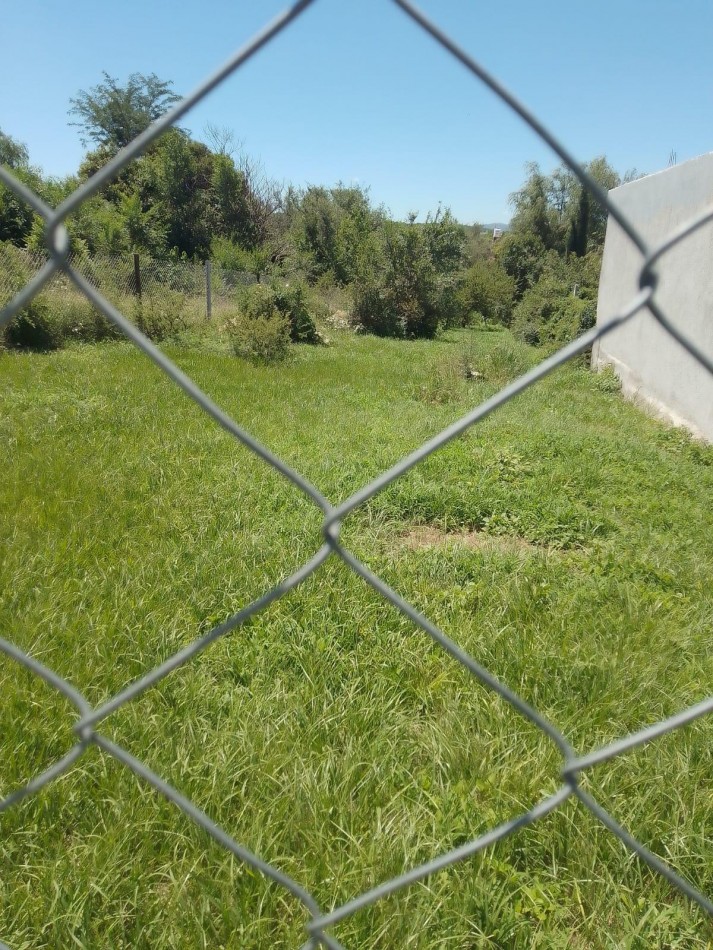 Villa San Nicolas, espectacular terreno con Escritura y servicios.- 