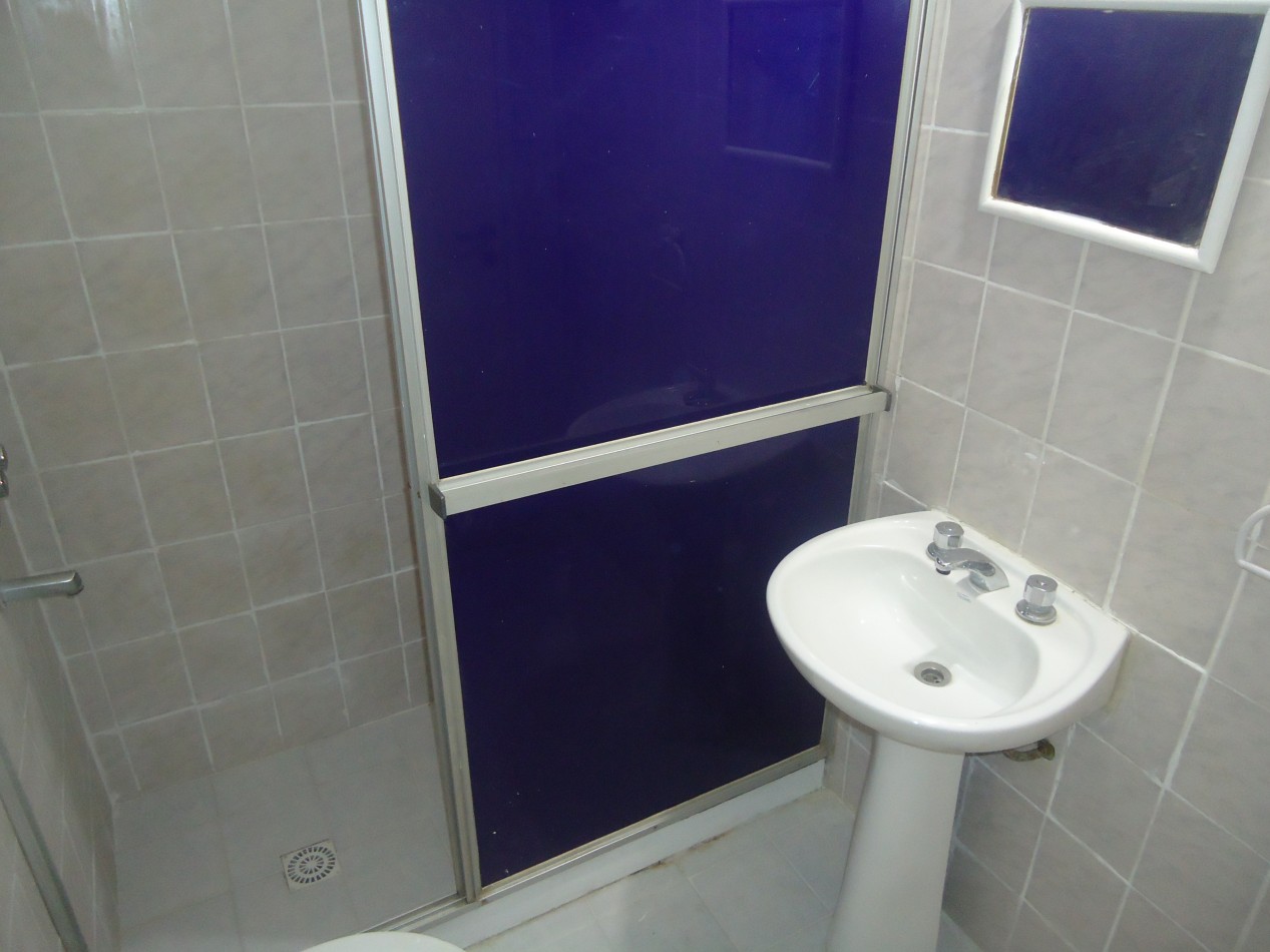 Rosedal, impecable departamento planta alta.- 