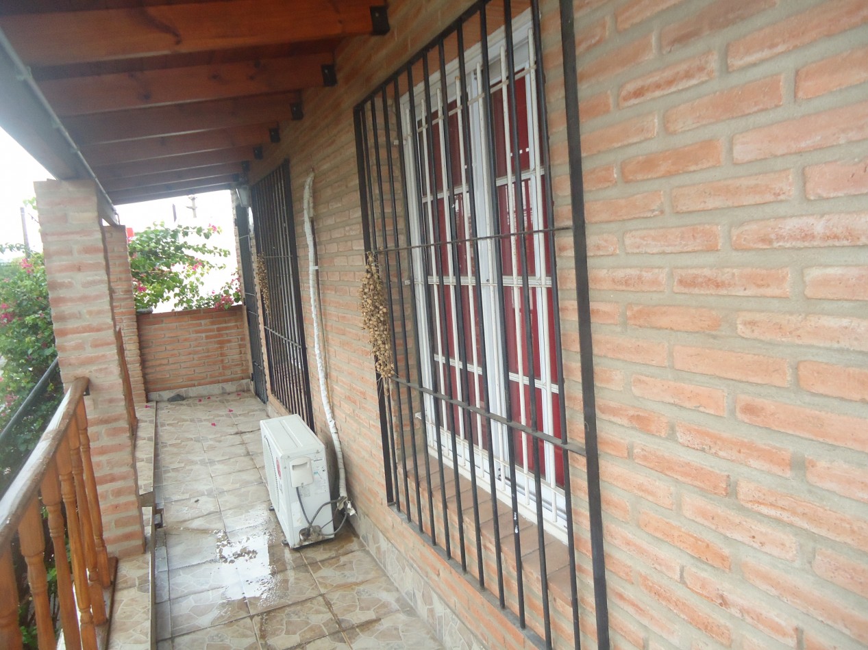 Rosedal, impecable departamento planta alta.- 
