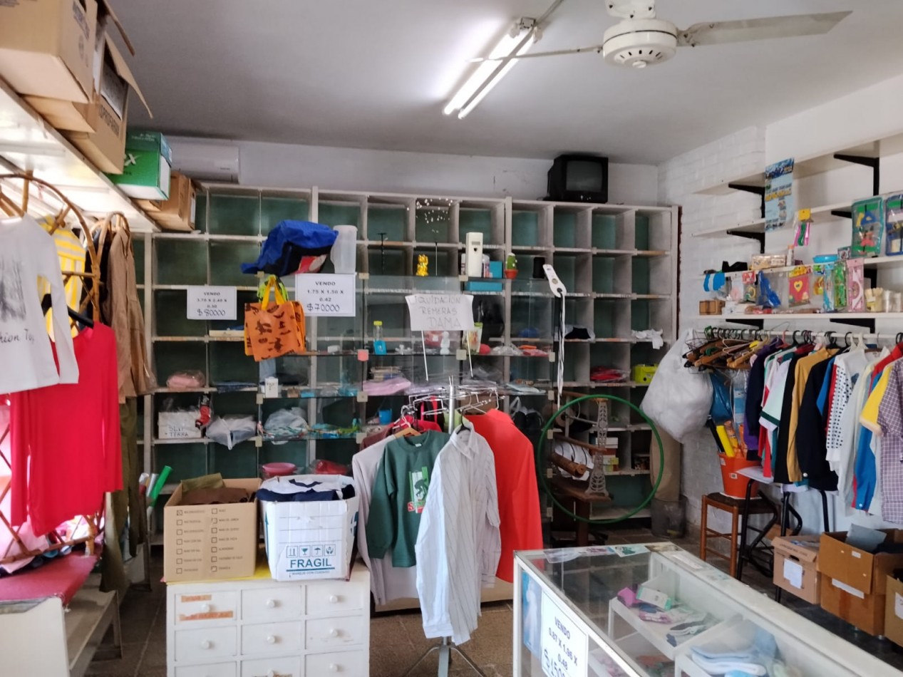 B° San rafael, espectacular local ( zona comercial 100% frente al policlinico policial) 