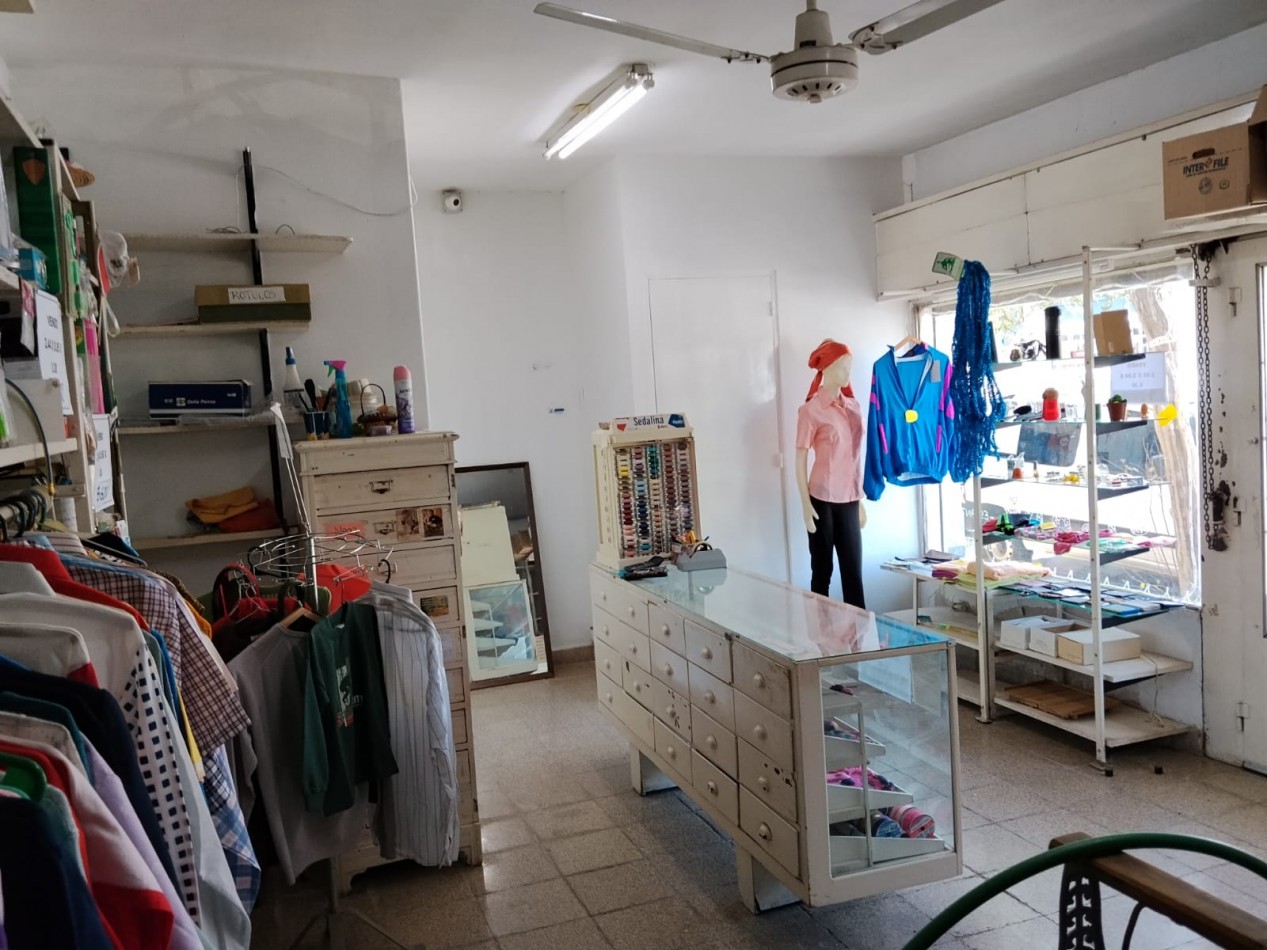 B° San rafael, espectacular local ( zona comercial 100% frente al policlinico policial) 