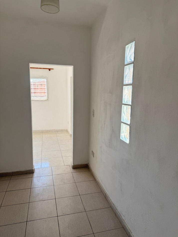 BARRIO LOS GRANADOS, DEPARTAMENTO PLANTA ALTA PARA ALQUILAR