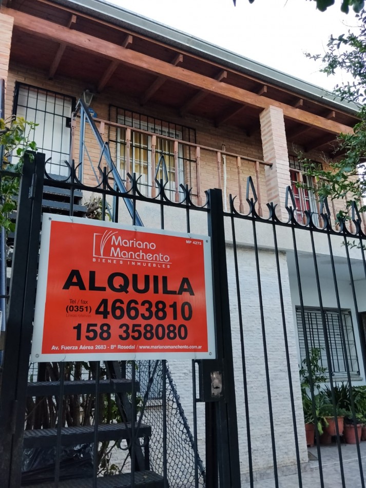 Rosedal, impecable departamento planta alta.- 