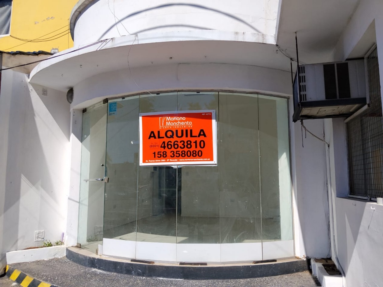 Local comercial ( sobre R20) Mejor zona comercial.- 