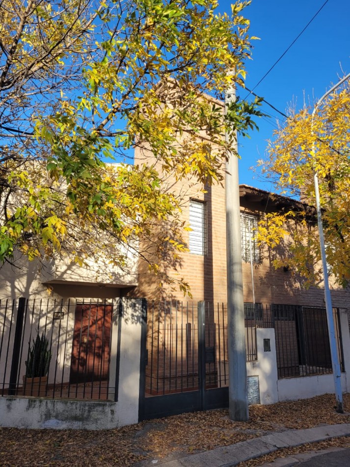 B° Parque capital, calidad y diseño, duplex nuevo detras del club.- 