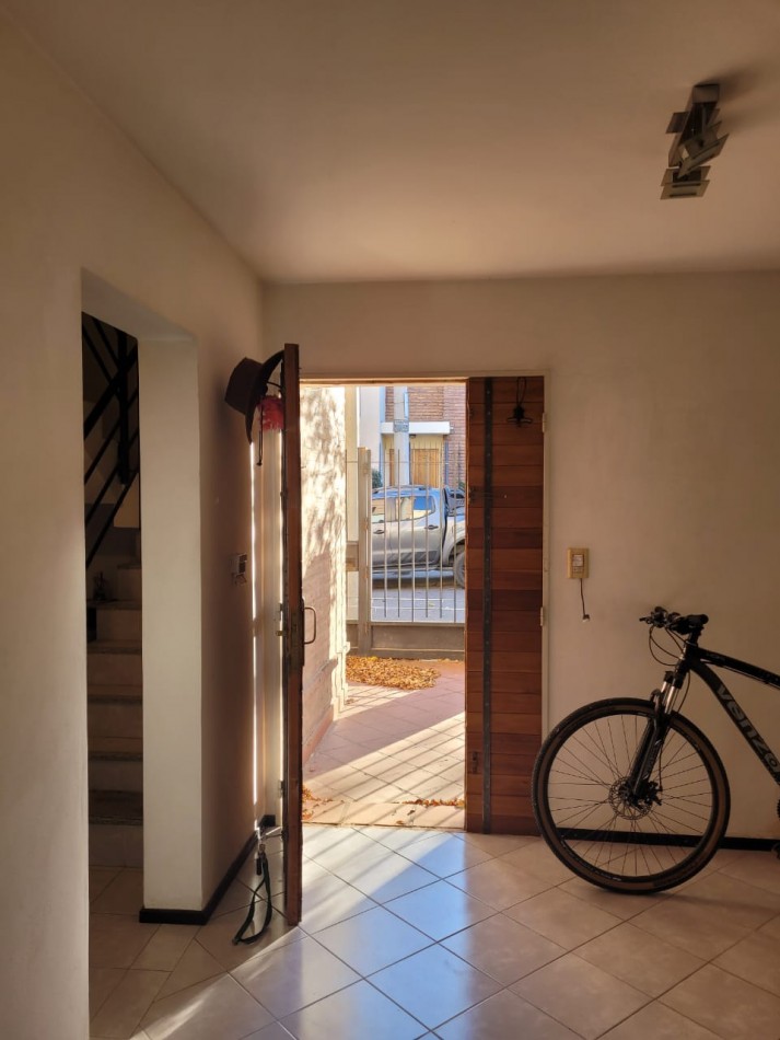 B° Parque capital, calidad y diseño, duplex nuevo detras del club.- 