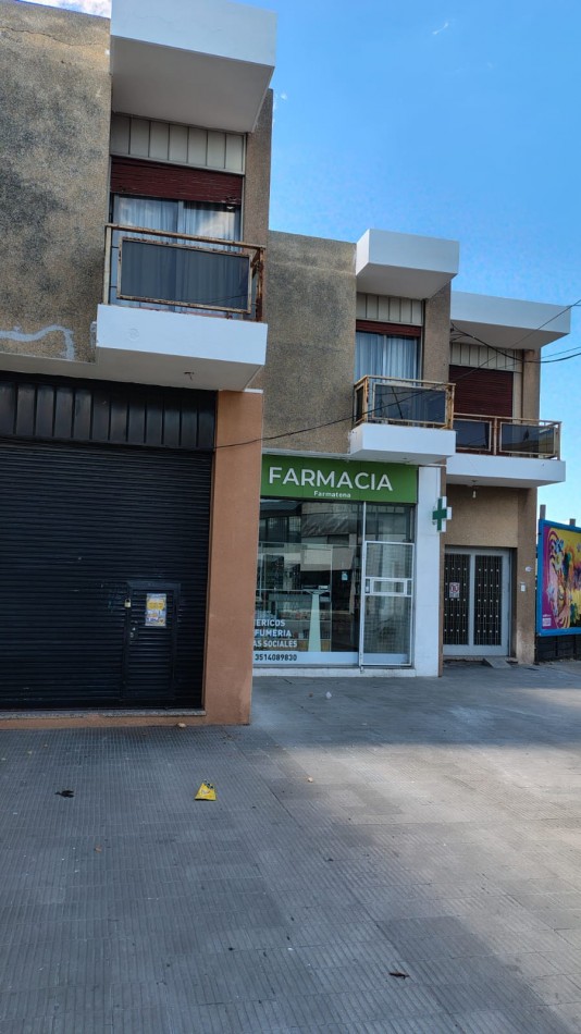 Sobre Avenida Julio A. Roca ( B° Maurizzi) , zona comercial.- 