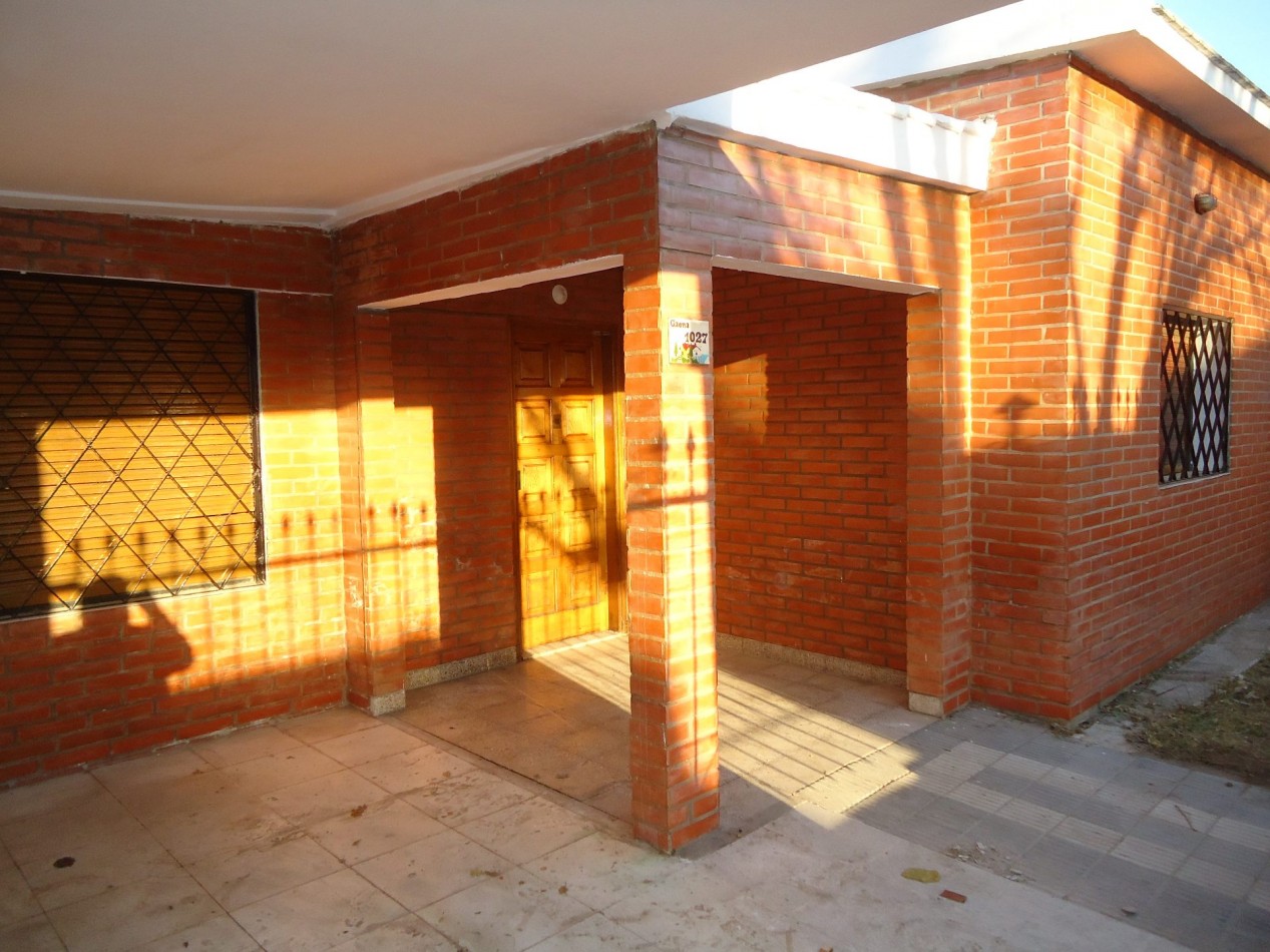 Los platanos, linda zona.- 